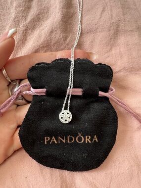 Pandora Round Sparkle Snowflake Sterling Silver Chain Necklace